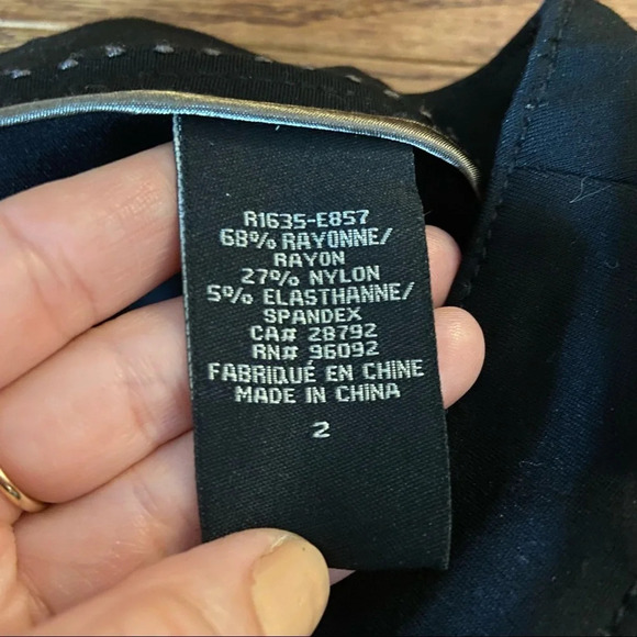 💥5/$25 Renuar women’s black pants in size 2 - Picture 5 of 9